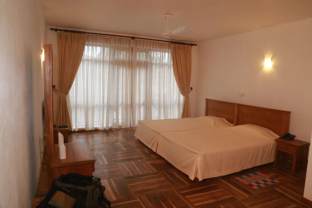 Hotel Alta Vista à Ella Extérieur photo